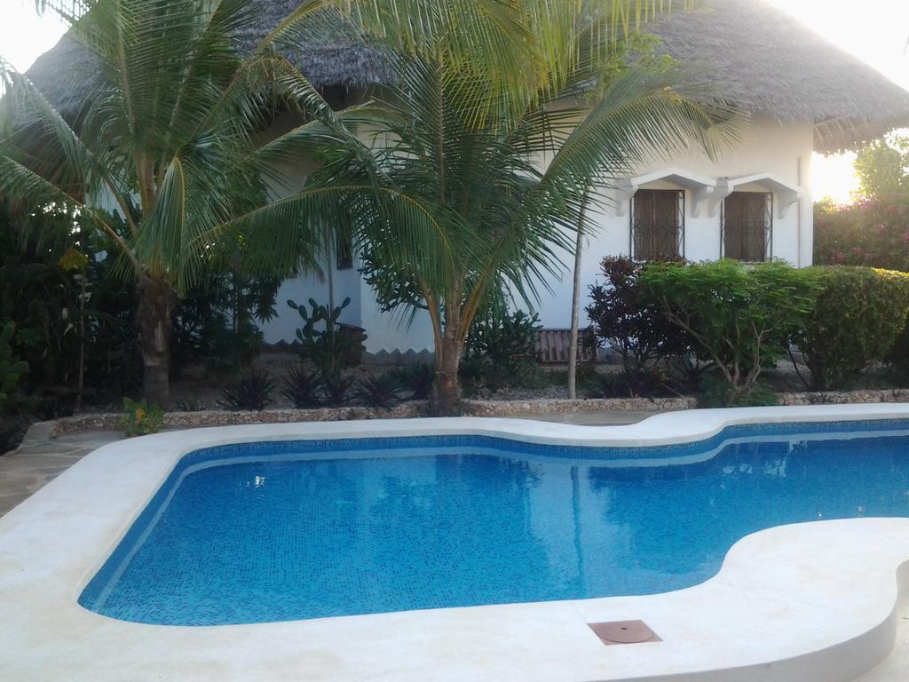 Luciano & Grace Apartments Watamu Quarto foto